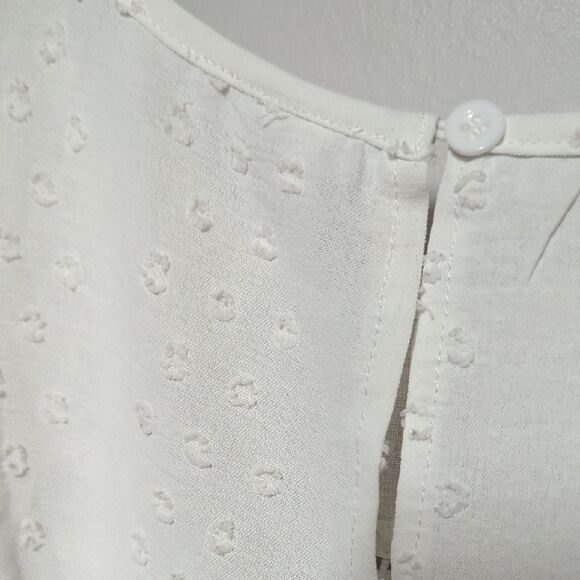 Cream Ruffled Short Sleeve Blouse with Relaxed Fit - Picture 4 of 6